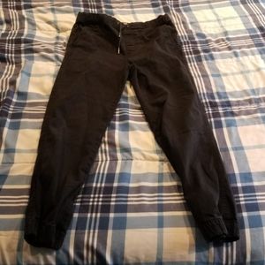 Urban pipeline joggers